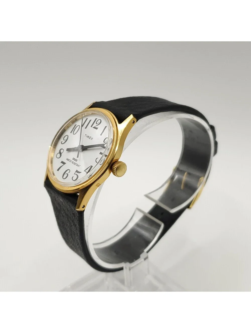 Vintage Timex Water-resistant Womens Watch 30mm Gold Tone Running